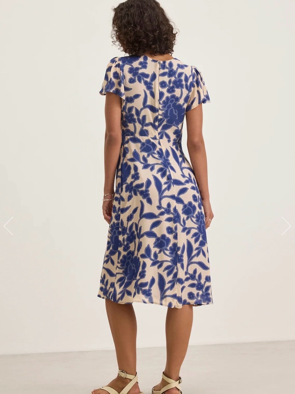 Velvet by Graham & Spencer Nevine Dress - Picture 2 of 6